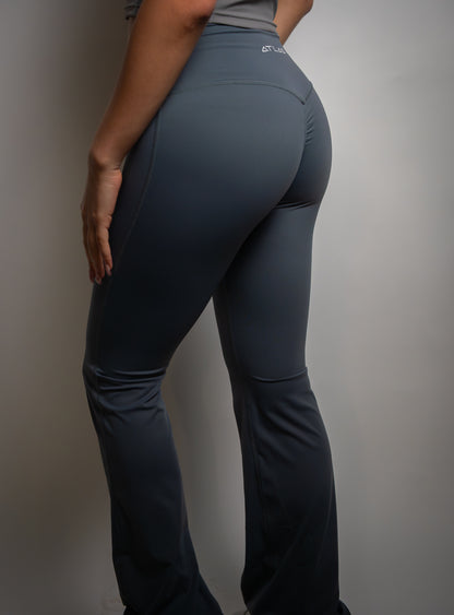 Atlas Performance Flare Leggings
